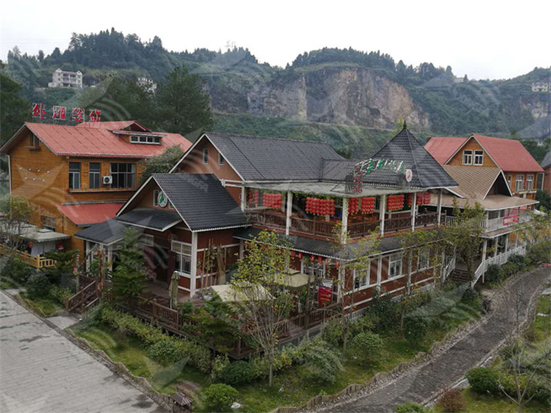 选择重庆合成树脂瓦，为南方屋顶雨季防水护航